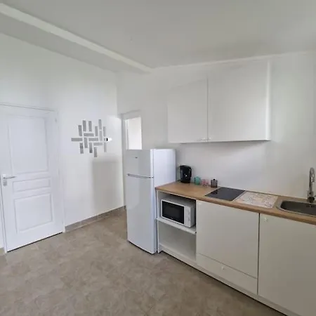 Holiday home Maison Avec Acces Au Jardin - Tres Proche Sites Jo *