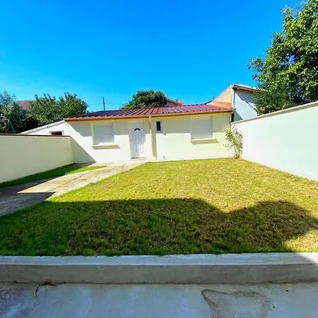 Maison Avec Acces Au Jardin - Tres Proche Sites Jo Holiday home Pierrefitte-sur-Seine